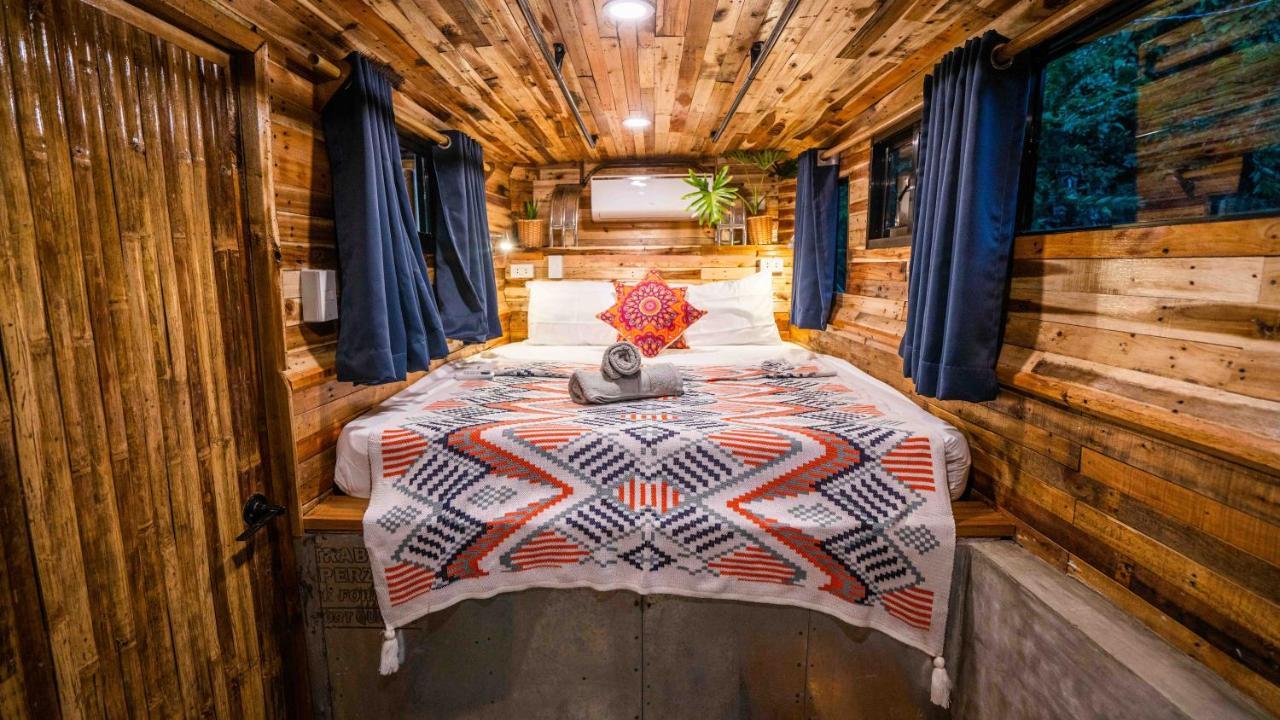 Barya Lang Villa- Native Villa With Jeepney Room El Nido Εξωτερικό φωτογραφία