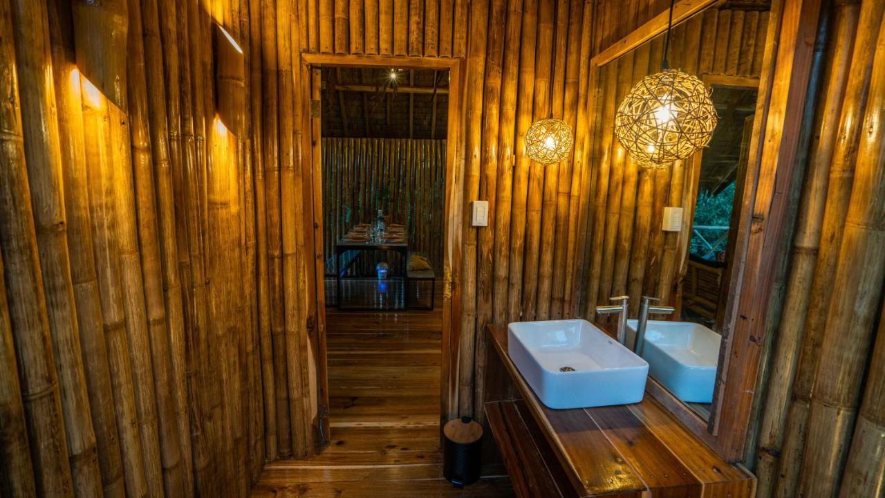 Barya Lang Villa- Native Villa With Jeepney Room El Nido Εξωτερικό φωτογραφία