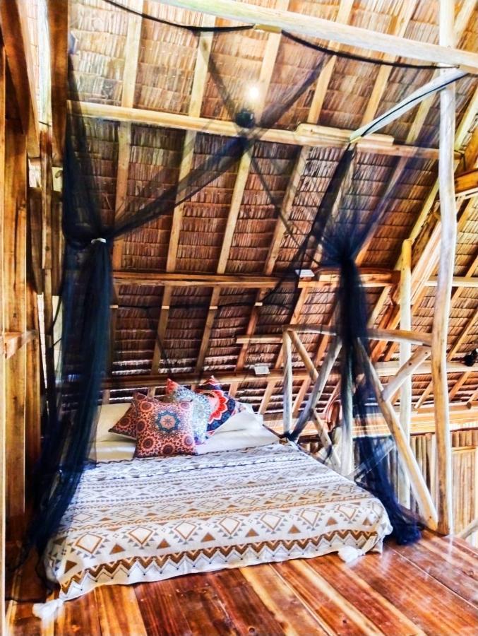Barya Lang Villa- Native Villa With Jeepney Room El Nido Εξωτερικό φωτογραφία